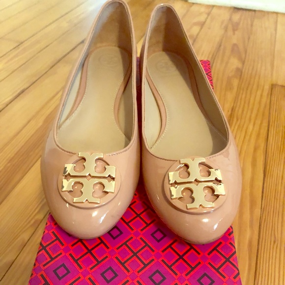tory burch claire flat